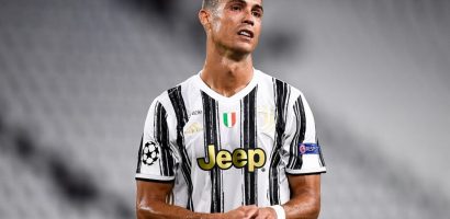 Đồng đội không biết vì sao Ronaldo sút phạt tệ
