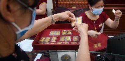 Giá vàng quay đầu giảm sâu