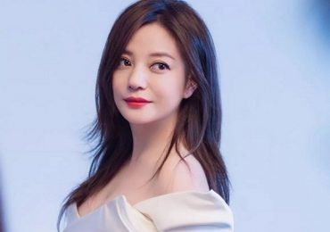 Những mối quan hệ quyền lực của Triệu Vy