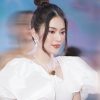 Lệ Nam khoe nhan sắc rực rỡ trước khi bước vào cuộc thi Hoa hậu Hoàn Vũ