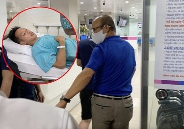 Bất chấp nửa đêm, HLV Park Hang-seo và vợ Hùng Dũng tức tốc đến bệnh viện