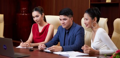 Á hậu Hoàng My, Á hậu Hoàng Thuỳ sắm vai giám khảo phỏng vấn giả định Khánh Vân