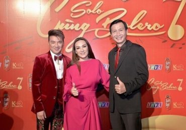 Phi Nhung bật khóc nhận cúp vinh danh của ‘Solo cùng Bolero’, Mr Đàm hào hứng trở lại ghế nóng
