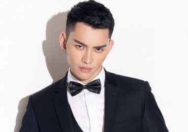 MC Mạnh Khang nhanh trí ứng biến diễn xuất khiến NSƯT Võ Hoài Nam xúc động