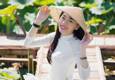 Nữ điều dưỡng xinh đẹp ‘gây bão’ với clip nhảy phòng chống dịch