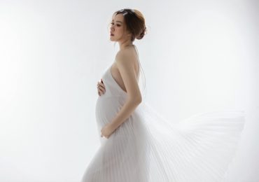 Tường San lần đầu khoe ảnh ‘bầu bí’
