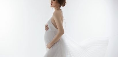 Tường San lần đầu khoe ảnh ‘bầu bí’