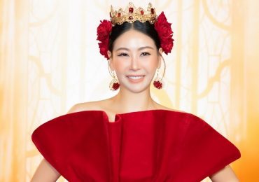 Hoa hậu Hà Kiều Anh diện váy xẻ cao, khoe chân dài gợi cảm