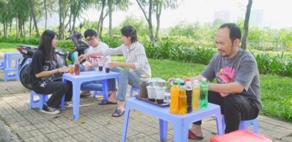 Tiến Luật cười khẩy khi Hồ Việt Trung – Huỳnh Phương mất xe máy mới mua vì mê gái trẻ
