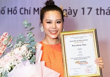 Trở về với chính kịch, Nam Thư nhận giải thưởng danh giá trong sự nghiệp diễn xuất