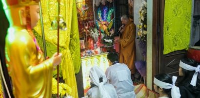 Văn hóa ma chay trong ‘Đêm tối rực rỡ!’