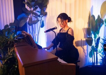Ju Uyên Nhi chứng tỏ phong cách âm nhạc độc đáo trong Mellow-DI