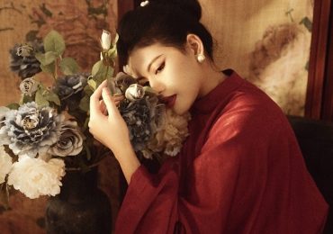 Ly Na Trang lúc quyến rũ, khi kín đáo trong bộ ảnh mới