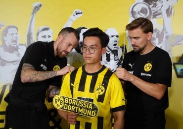 Fans Việt giao lưu với các chân sút nổi tiếng của huyền thoại Dortmund