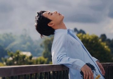 Trúc Nhân ‘gây bão’ khi thể hiện lại ca khúc ‘Đôi bờ’