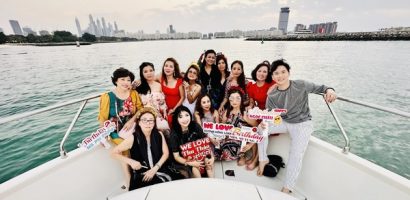 Ca sĩ Ngọc Châu đón tuổi mới trên du thuyền sang trọng ở Dubai