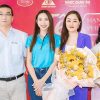 Cặp đôi Hoa hậu Thùy Tiên cùng Thanh Nga mang quà Tết về với bà con Vĩnh Long