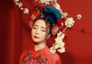 Quỳnh Nga khoe bộ ảnh Tết cùng trẻ nhỏ chào năm mới