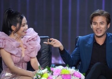 Vũ Ngọc Ánh tiết lộ thường xuyên chứng kiến Anh Tài thân mật cô gái khác trên phim trường