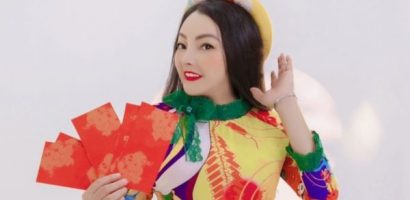 Khả Tú ăn Tết xa quê nhưng vẫn gói bánh chưng tặng người thân
