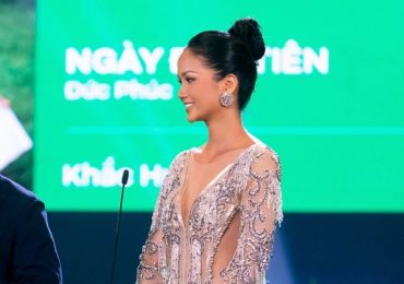 H’Hen Niê kỷ niệm 5 năm đăng quang bằng chiếc váy hoài niệm của mình