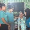 Hoa Hậu Thiên Ân dắt tay Hoa Hậu Thanh Thuỷ trao quà Tết cho trẻ em tại Đồng Tháp