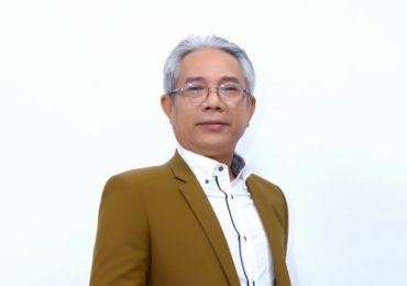 Nghệ sĩ Trung Dân hướng về bà xã: ‘Cô ấy đối với tôi là cả bầu trời’
