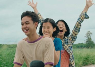 Trở lại hồi ức tận thế Y2K trong ‘Tình chị duyên em’