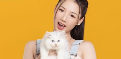AMEE cùng ‘idol’ Mỹ Diệu và dàn ‘hot meo’ xâm chiếm trái đất