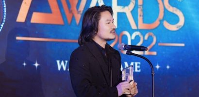 Đạo diễn Hoàng Nhật Nam nhận giải tại ‘Men&life Award’