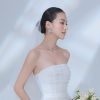 ‘Nàng dâu mới’ Phương Khánh yêu kiều trong áo cưới