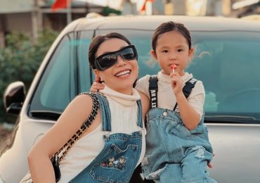 Trà Ngọc Hằng nhắng nhít cùng con gái