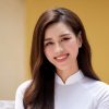 Đỗ Thị Hà khoe nhan sắc trong veo với áo dài trắng