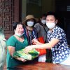 Hoài Tâm từ Mỹ về Việt Nam làm từ thiện cùng Việt Hương