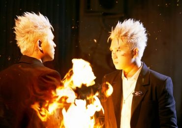 B Ray ‘mạo hiểm’ đốt lửa trên tay trong bộ ảnh mới