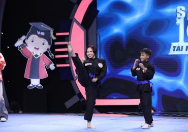 ‘Đai đỏ’ Taekwondo Ngọc Phước quỳ xuống nhận thua trước ‘đai xanh dương’ Võ cổ truyền Lê Hải Bình