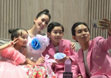 Phan Hiển cùng hai con tạo bất ngờ cho Khánh Thi