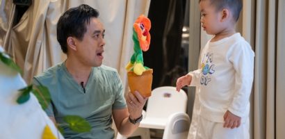 Dương Khắc Linh ‘đổi chiến thuật’ chơi cùng con