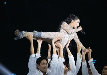 Thu Minh nóng bỏng trên sân khấu ‘Vietnam International Fashion Week 2023’