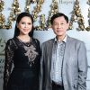 Gia đình ‘vua hàng hiệu’ xuất hiện cùng nhau trong tiệc sinh nhật Harper’s Bazaar Việt Nam
