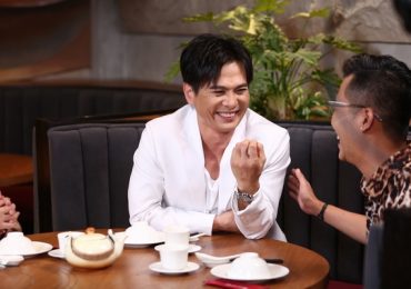 Lâm Hùng thích thú khi được Hoàng Rapper và Chen Ru Lu mời thưởng thức ẩm thực Trung Hoa
