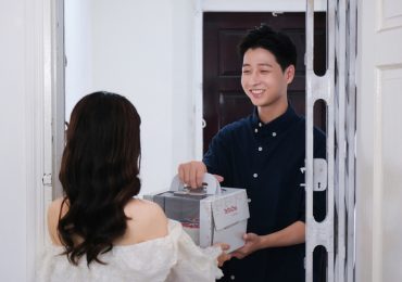 Lê Đức hóa ‘chàng thơ’, xuất hiện cực điển trai trong MV của Luna