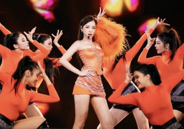 Sân khấu đầu tiên của Chi Pu tại Việt Nam sau ‘Đạp gió 2023’