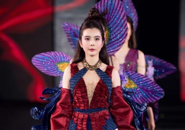 Huỳnh Vy diễn first face tại Vietnam International Junior Fashion Week 2023