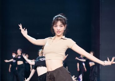 Ca sĩ Lona trình diễn ca khúc mới tại chung kết Miss Grand Vietnam 2023