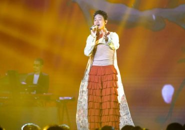Hà An Huy song ca cùng mẹ ruột trên sân khấu Vietnam Idol