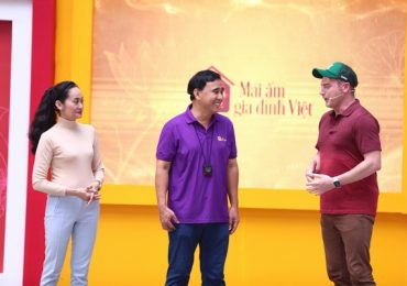 NSƯT Hạnh Thúy và ca sĩ Kyo York góp sức mang về giải thưởng 105 triệu cho trẻ em mồ côi