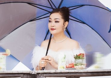 Điểm lại phong cách thời trang sang trọng của Hoa hậu Hoàng Thanh Nga khi làm giám khảo