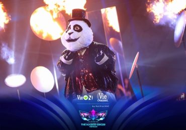 The Masked Singer Vietnam: Bố Gấu chuyển đổi màu sắc âm nhạc khiến dàn cố vấn và khán giả choáng toàn tập