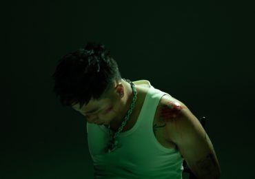 Lyrics video ‘Intro’: Mở màn hấp dẫn cho album âm nhạc đầu tay của 24k.Right